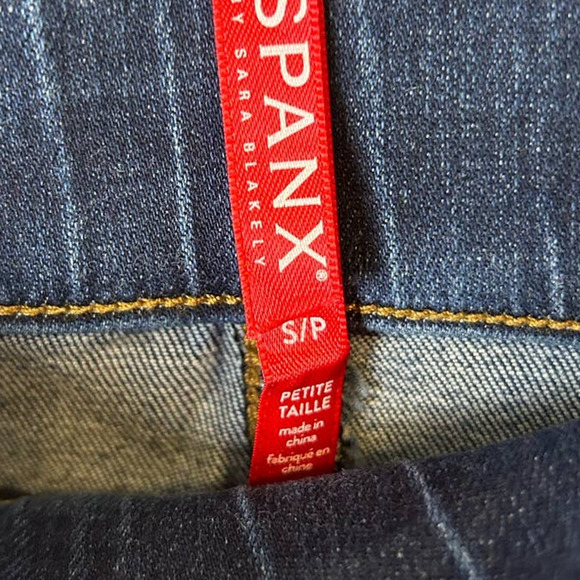 Spanx Distressed Denim High Rise Elastic Waist Jeggings Blue Size SP - Picture 7 of 7